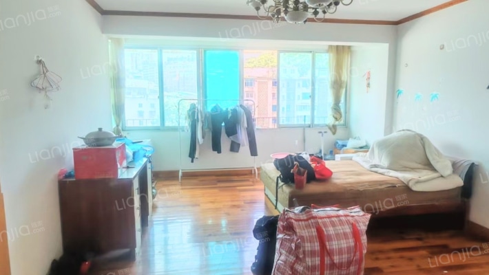 旭东路105号二手房实景图