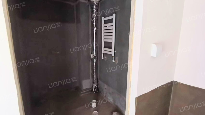 桃源新都孔雀城 3室1厅 南 北-卫生间