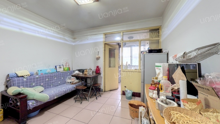 西电西容劳动路小区二手房实景图