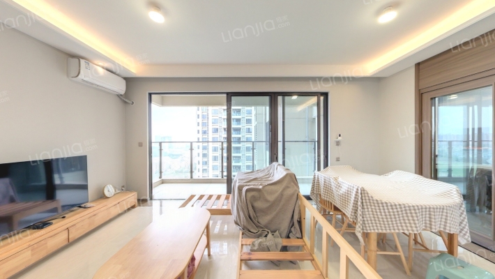 保利茉莉花园二手房实景图