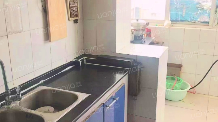 全民户型，集中供暖 得房率高 采光视野没问题-厨房