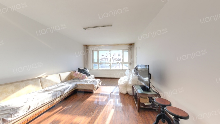 春铁金郡湾二手房实景图