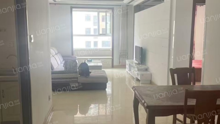 水岸花城，好房源，环境好，交通便利。-客厅