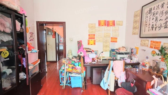 研制厂  南北通透三居室  业主诚意出售-客厅