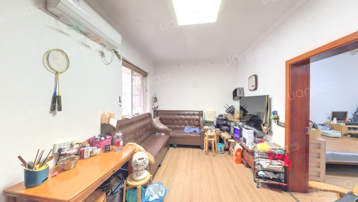 伍家岭电信宿舍二手房实景图