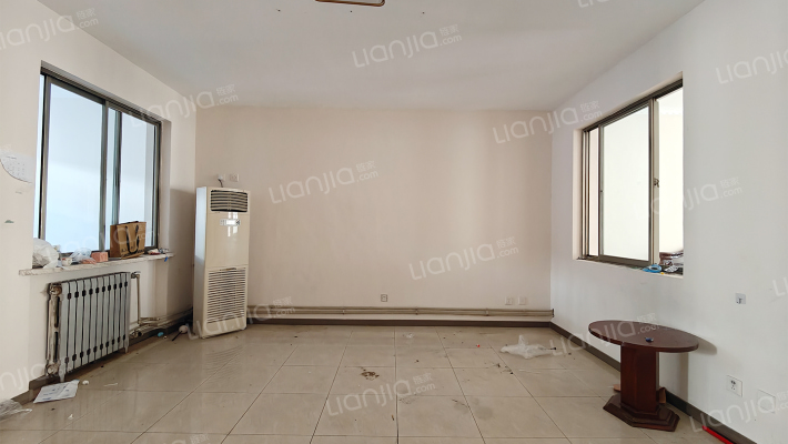 金山佳苑南院二手房实景图