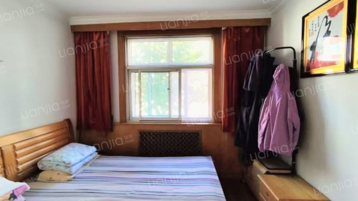 东安小区 2室2厅 南 北-卧室A