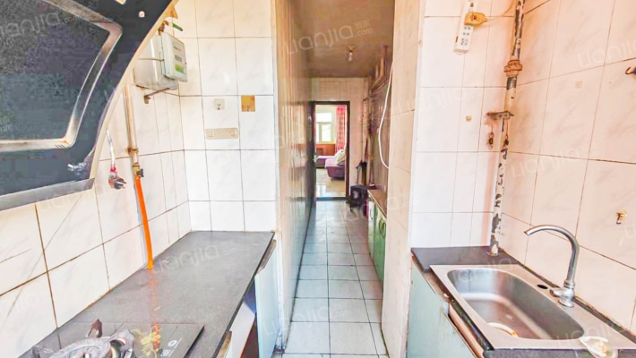 北京路地铁口   多层得房率高   小区环境优美-厨房