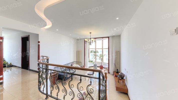 山水巢东二手房实景图