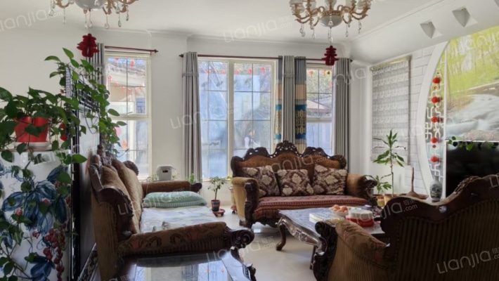 急售琉璃湖精装大独栋别墅，价格美丽-客厅A