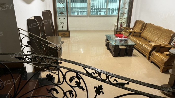 西区沙朗祥和街16号医院宿舍二手房实景图