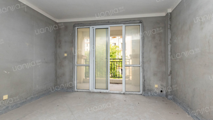 清丽华庭二手房实景图