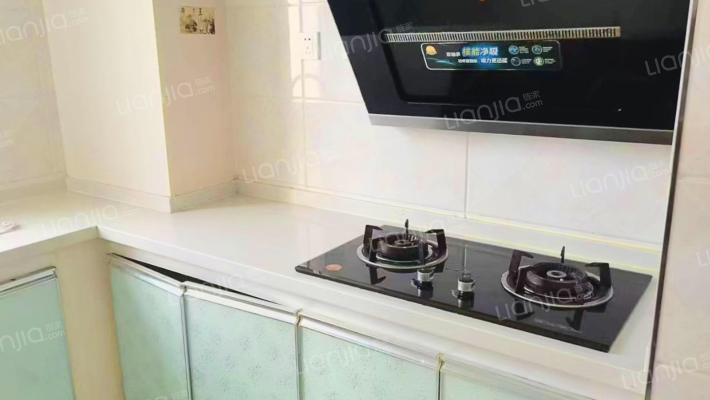 房 子是 正 规 一居室，带 装 修-厨房