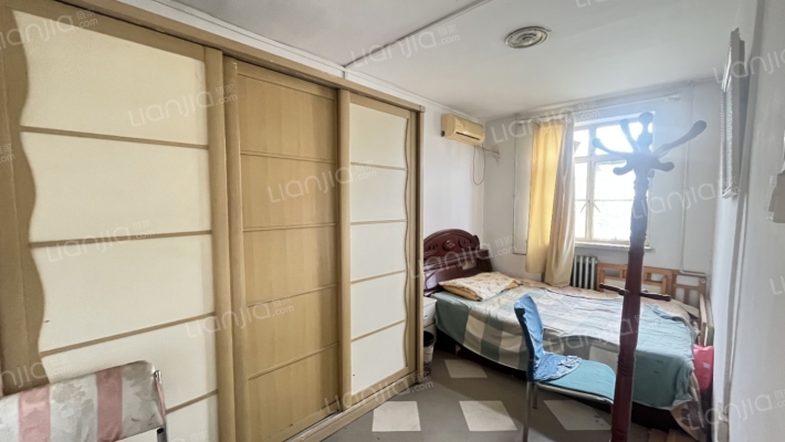 铁道部建厂局家属楼 中间楼层 采光无遮挡-卧室B