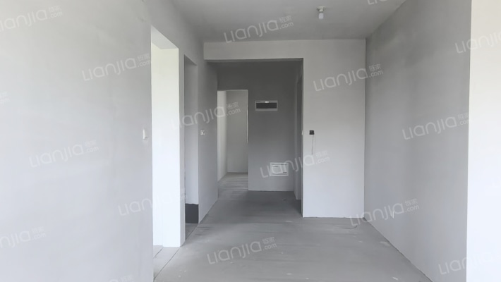 花田路 大社区 集中供暖  南北通透三居 全明户型-餐厅