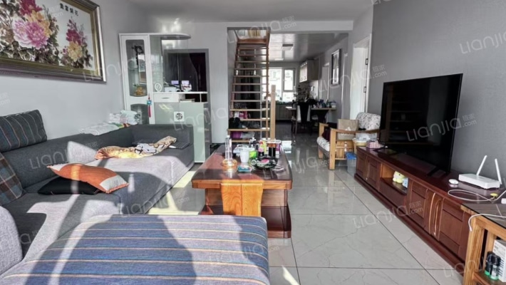 东方恒升小区二手房实景图