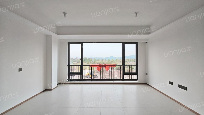 万科璞玉二手房实景图