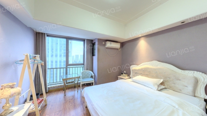 万达晶座二手房实景图