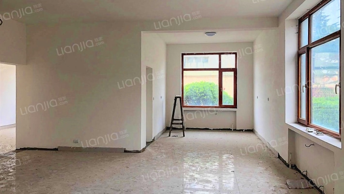 京蓬别墅二手房实景图