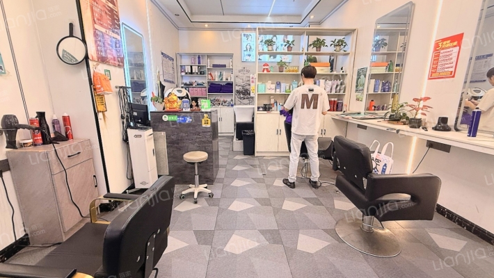 新城吾悦广场二手房实景图