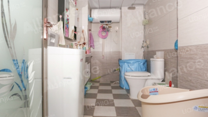 范阳路  两层落空跃层  好楼层  采光好 7居室-卫生间A