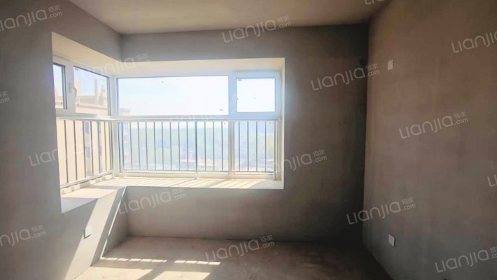 三利中和城B区，南北通透三居室，跨步进京，位置好-卧室A