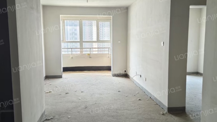 水岸花城，好房源，环境好，交通便利。-客厅