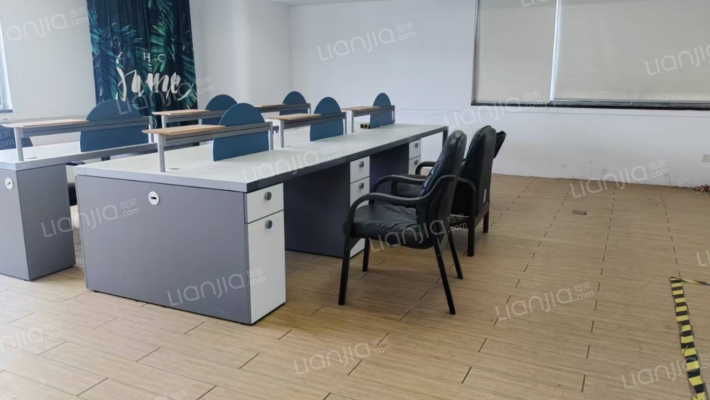 鸿翔大厦二手房实景图