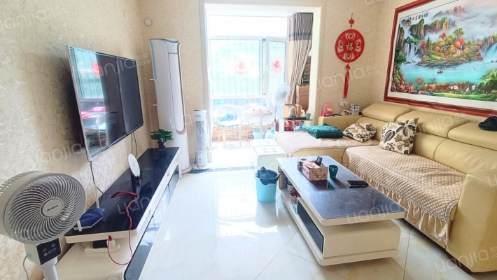 香邑溪谷南北通透两居室 精装修 带车位-客厅