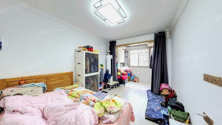 科宁公寓二手房实景图