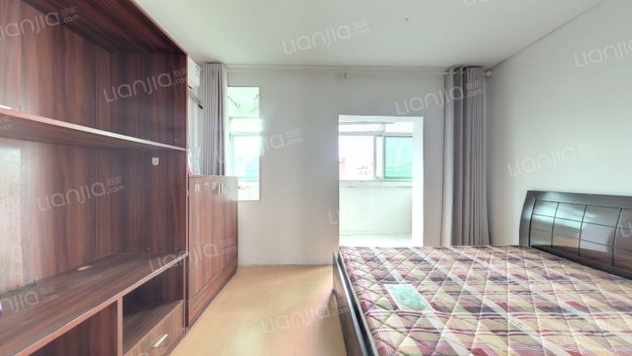 卫生材料厂生活区二手房实景图