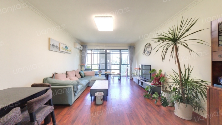 翠屏国际香樟苑二手房实景图