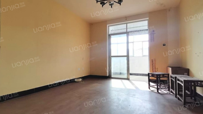 新港小区二手房实景图