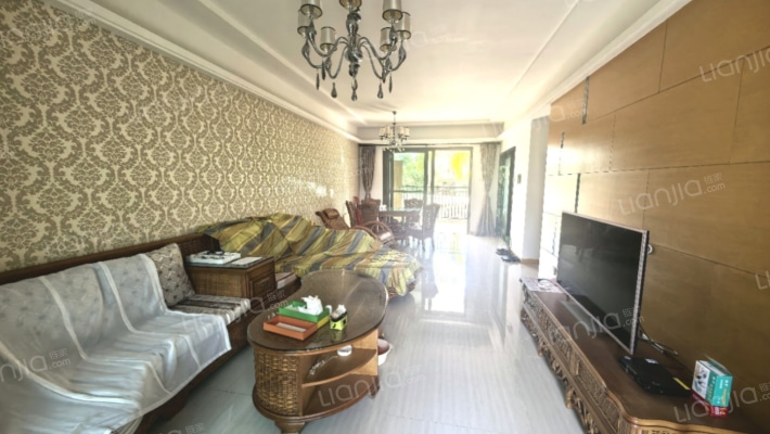 蔚蓝高尔夫二手房实景图