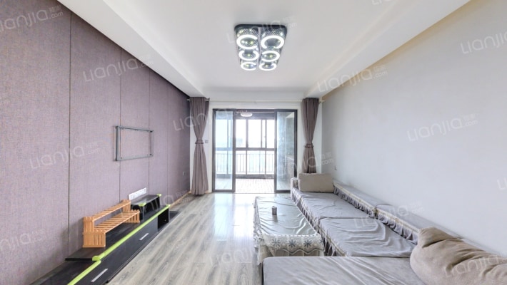 保利百合花园二手房实景图