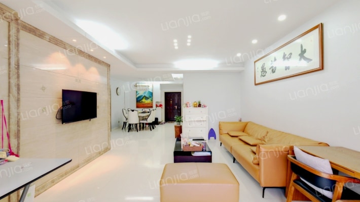 假日花园二手房实景图