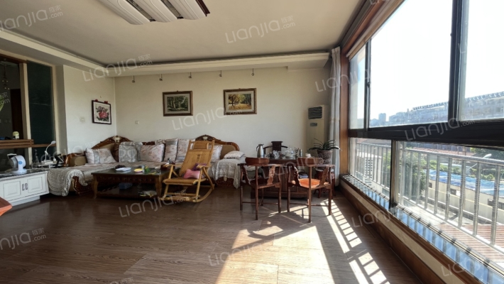 园艺小区二手房实景图