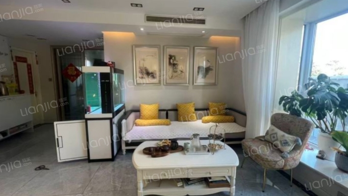 宏远碧萝湾 3室2厅 南 北-客厅