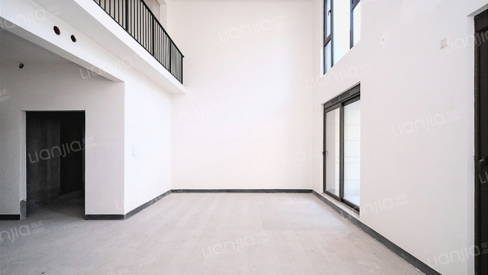 华侨城岚溪云墅二手房实景图