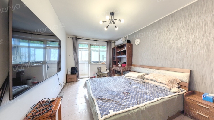 新华街四里二手房实景图