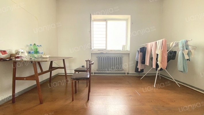 红旗机械厂家属楼二手房实景图