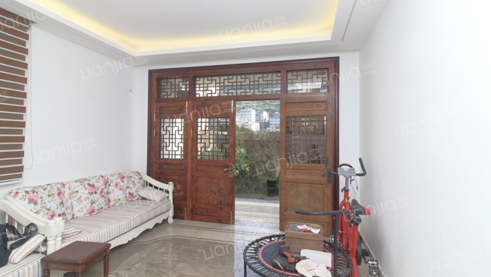 景贤路二手房实景图