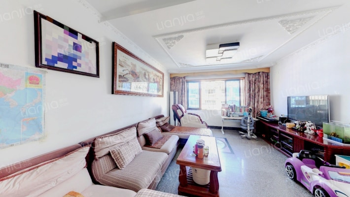 龙庆街二手房实景图