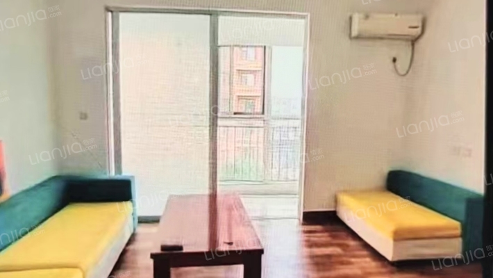 新秀天成二手房实景图