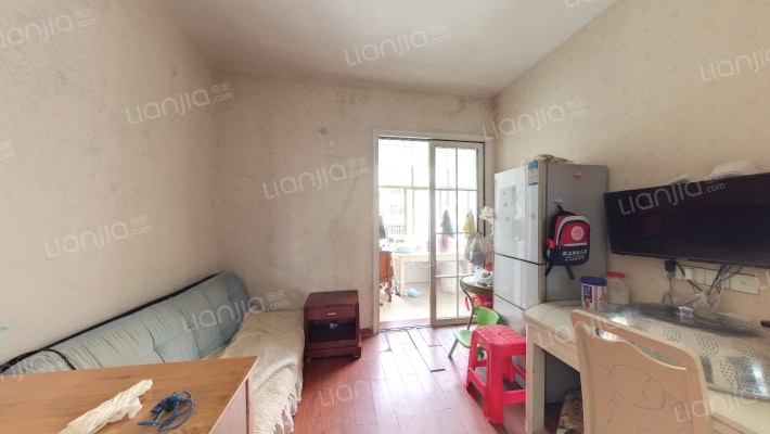 七六路22号二手房实景图