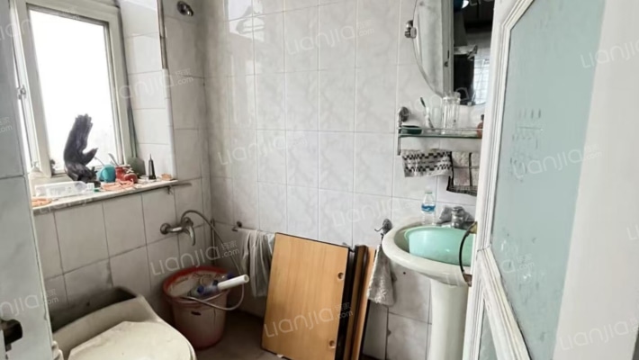 永安小区 3室1厅 南 北-卫生间