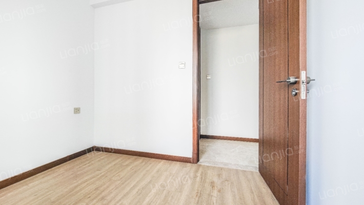 中南中山府二手房实景图