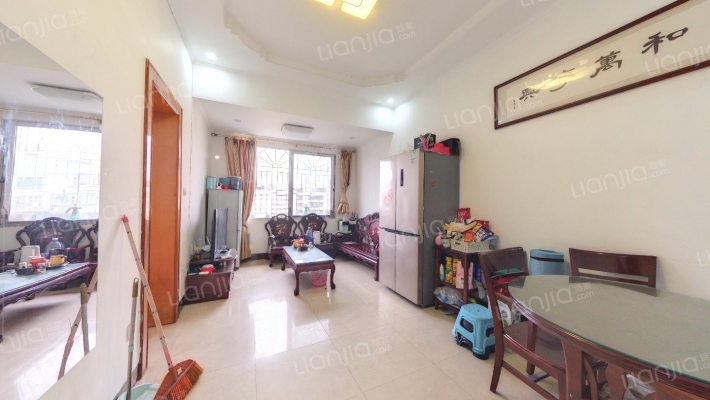 宁宝社区二手房实景图