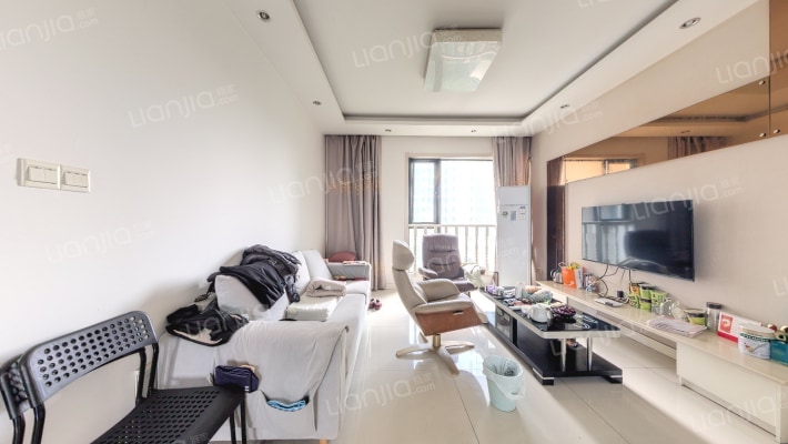 中南世纪城南区二手房实景图