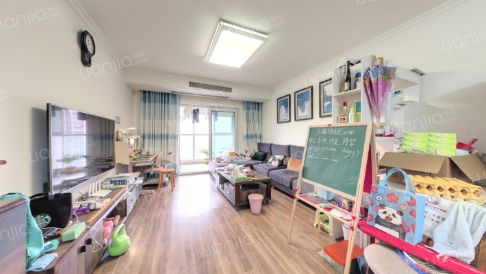 保利花园五期悦榕郡二手房实景图